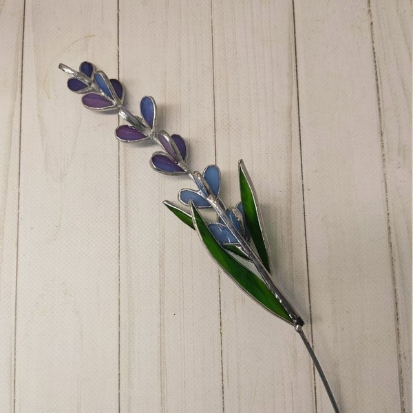 Lavender Bloom Stain glass art piece showcasing a beautiful lavender stem, perfect for the Purple Haven workshop event.